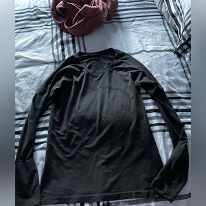 Swiftly tech long sleeve tee EUC